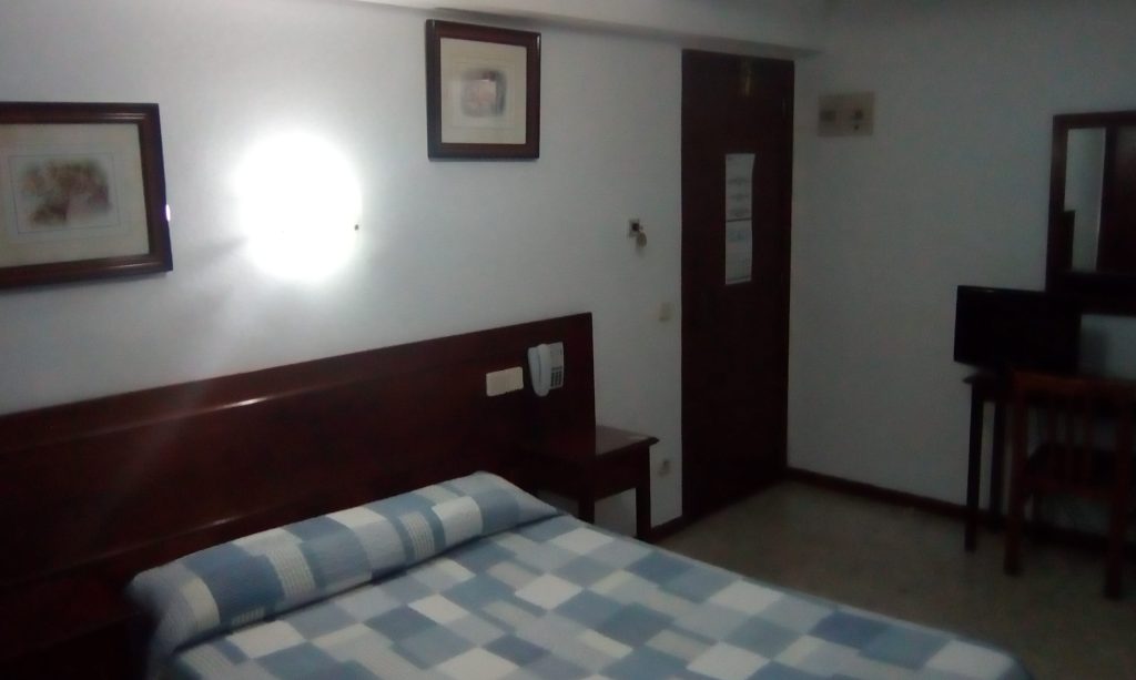 Hab Cama Matrimonio (1)